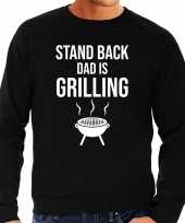 Stand back dad is grilling barbecue bbq sweater zwart voor heren
